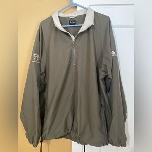 Adidas men’s quarter zip windbreaker with Stratton country club logo Size large